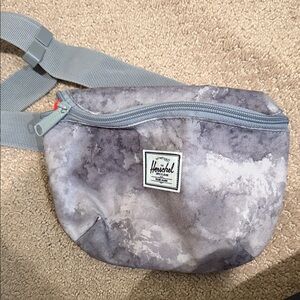 Herschel Supply Company Cloudy Gray Crossbody Bag